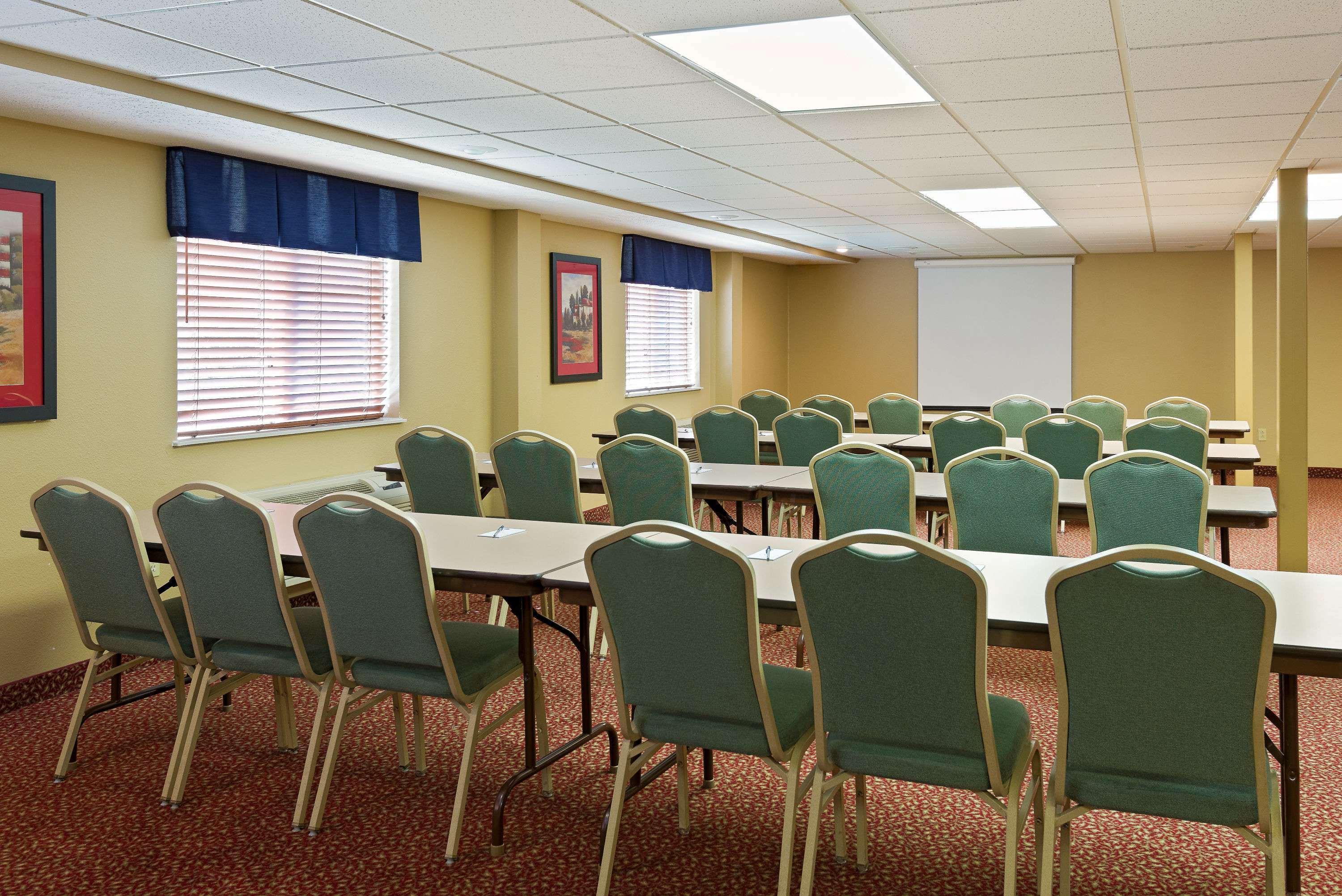 Americinn By Wyndham Hotel 3*